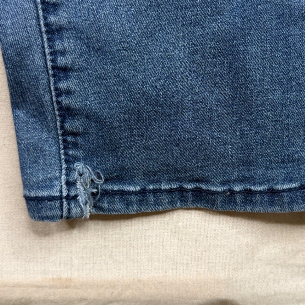 INC Denim Women's Straight Leg Curvy Fit Jeans size 8 Blue Denim - Picture 8 of 12